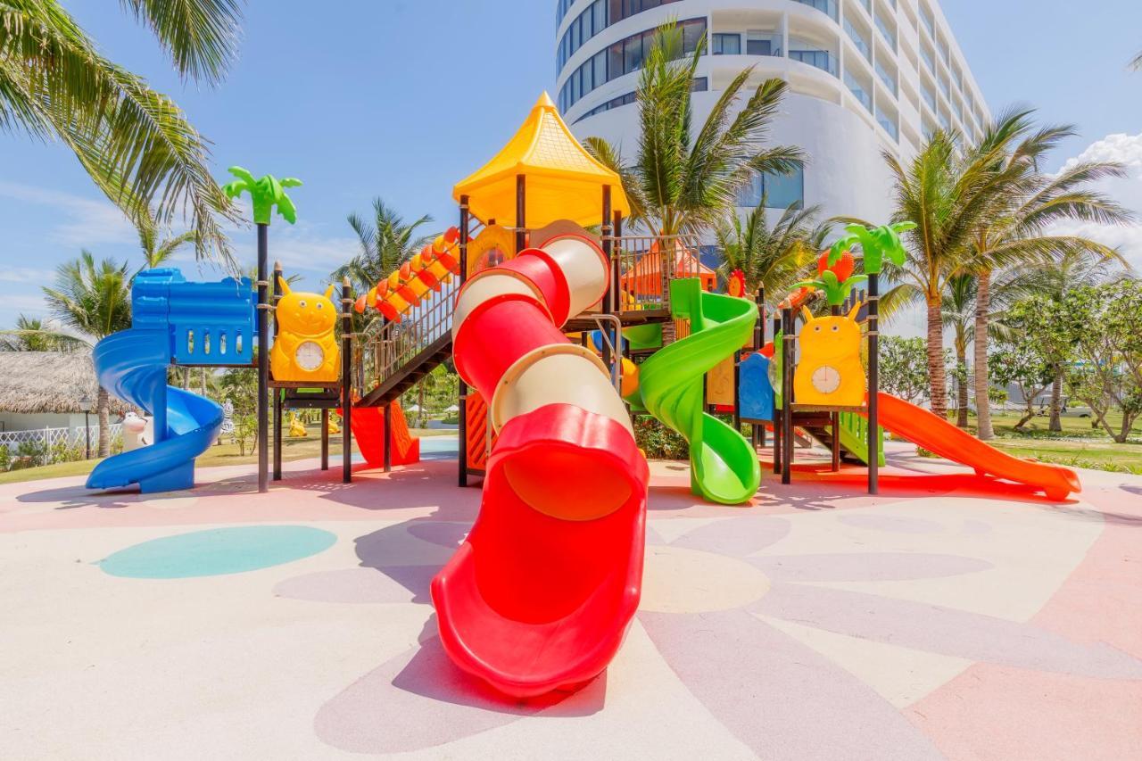 Selectum Noa Resort Cam Ranh Exterior foto