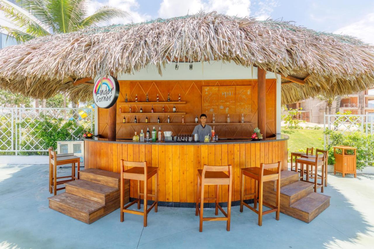Selectum Noa Resort Cam Ranh Exterior foto