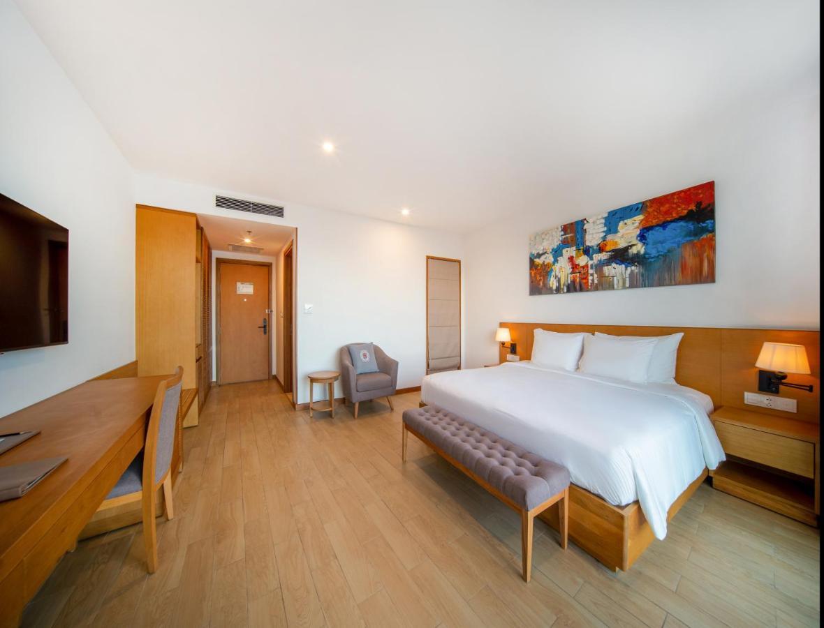 Selectum Noa Resort Cam Ranh Exterior foto