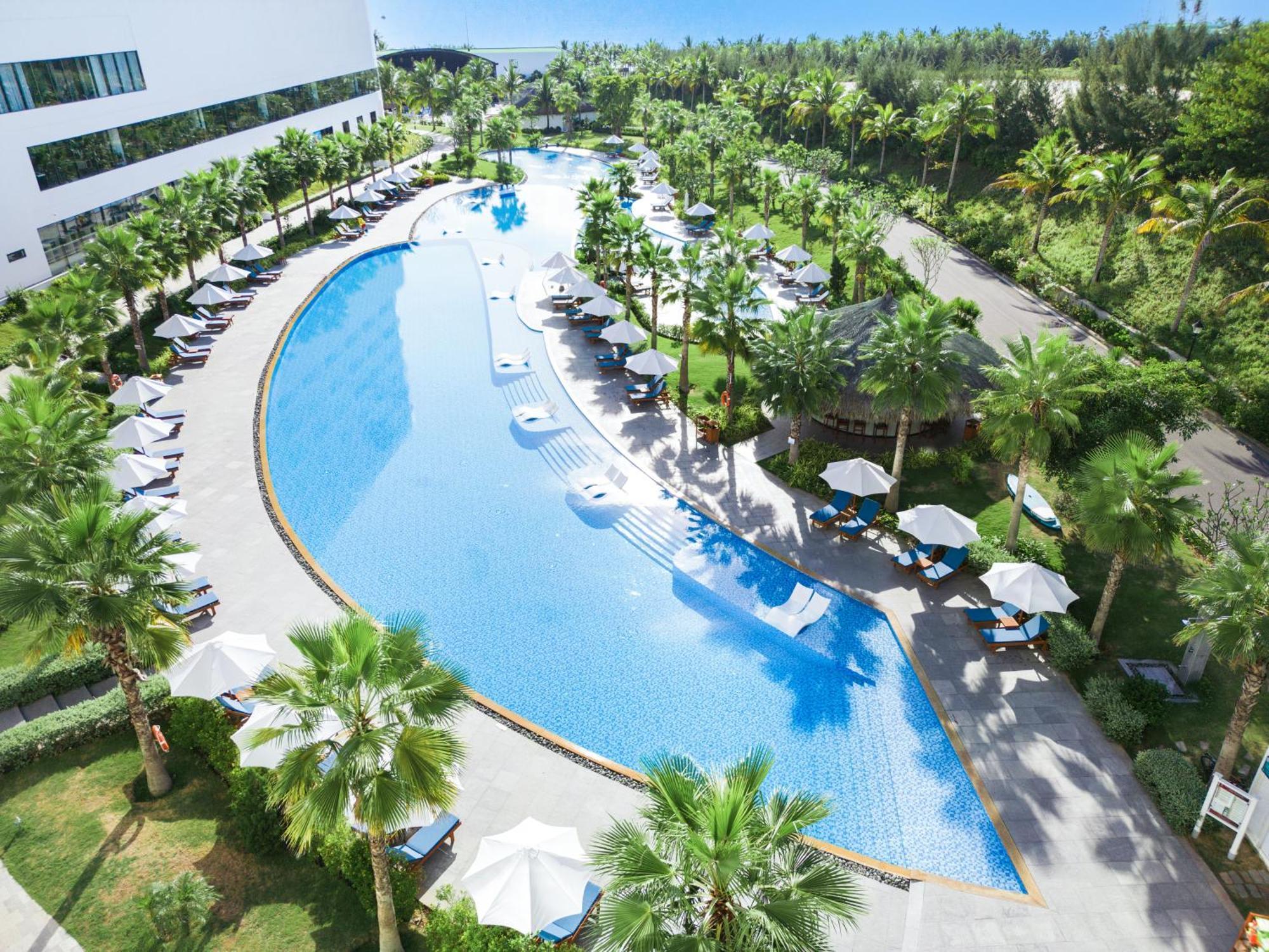 Selectum Noa Resort Cam Ranh Exterior foto